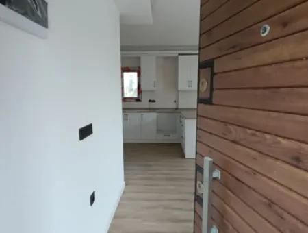 Akarca'da Denize 70 Adım Mesafede 4+1 Köşe Parsel Sıfır Villa