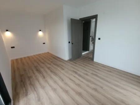 Akarca'da Denize 70 Adım Mesafede 4+1 Köşe Parsel Sıfır Villa