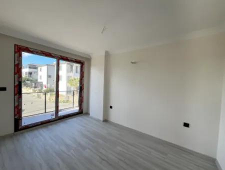 Seferihisar Çolakibrahimbey Mahallesi’nde Lüks Ve Modern 1+1 Daireler!