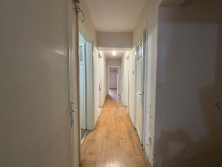 Alsancak Kıbrıs Şehitleri Yakını 3+1 125M2  1.Kat Kiralık Büro/Ofis /Işyeri
