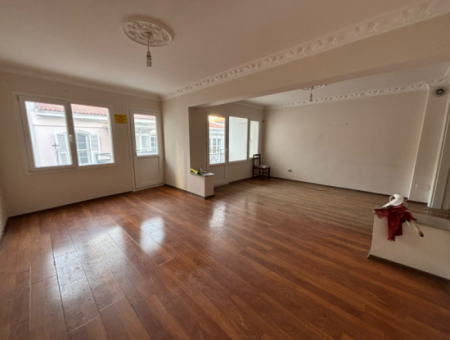 Alsancak Kıbrıs Şehitleri Yakını 3+1 125M2  1.Kat Kiralık Büro/Ofis /Işyeri