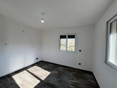 Akarca Orşal Koyu’nda Butik Site İçinde Satılık Müstakil 4+1 Villa