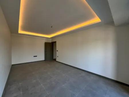 Seferihisar Çolakibrahimbey’de 120 M² Geniş 2+1 Satılık Daire