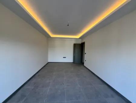 Seferihisar Çolakibrahimbey’de 120 M² Geniş 2+1 Satılık Daire