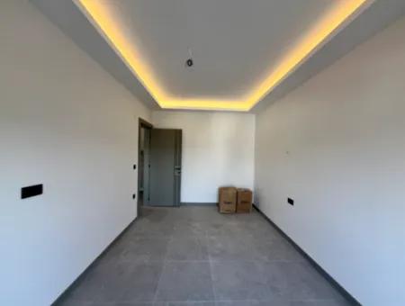Seferihisar Çolakibrahimbey’de 120 M² Geniş 2+1 Satılık Daire