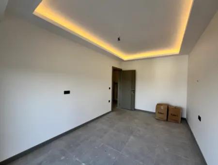 Seferihisar Çolakibrahimbey’de 120 M² Geniş 2+1 Satılık Daire