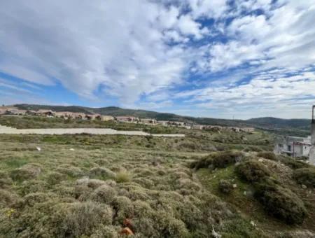 Seferihisar Devlet Hastanesi Yakınında, 300 M² Dubleks İmarlı Satılık Arsa!