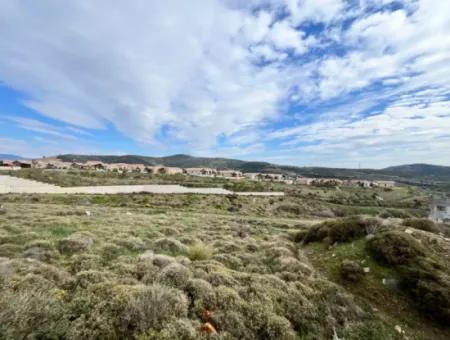 Seferihisar Devlet Hastanesi Yakınında, 300 M² Dubleks İmarlı Satılık Arsa!