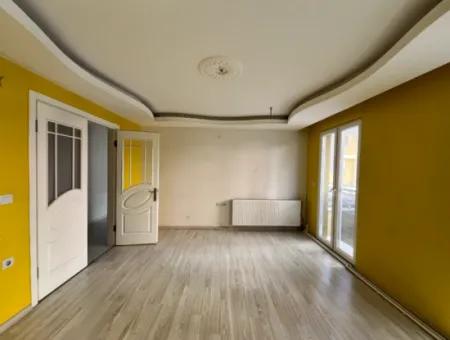 Seferihisar Camikebir Mahallesi’nde, Gözsüzler Bölgesinde, Havuzlu Site İçerisinde 3+1 Satılık Daire