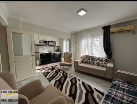 Alsancak   Zeynel Ergin Sokak   2+1 70M2 Tadilatlı Uygun Fiyatlı Satılık Daire!