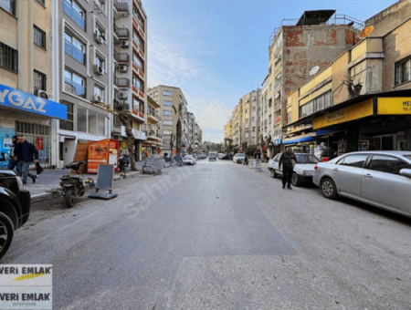 Alsancak Kahramanlar Akıncılar Caddesinde Wc'li Kiralık Dükkan!