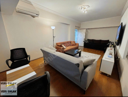 Alsancak   Talatpaşa Yakını    Mahmut Esatta   1.5+1 65M2   Tadilatlı,Masrafsız Yüksek Girişli Satılık Daire!