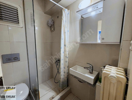 Alsancak   Talatpaşa Yakını    Mahmut Esatta   1.5+1 65M2   Tadilatlı,Masrafsız Yüksek Girişli Satılık Daire!