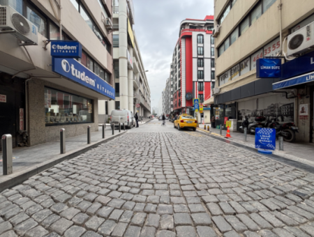 Alsancak   Kıbrıs Şehitleri   Kordon   Gar Meydanı Yakını Kiralık Büro/Ofis!
