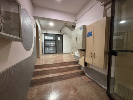 Alsancak   Kıbrıs Şehitleri   Kordon   Gar Meydanı Yakını Kiralık Büro/Ofis!