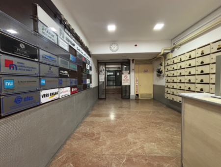 Alsancak   Kıbrıs Şehitleri   Kordon   Gar Meydanı Yakını Kiralık Büro/Ofis!