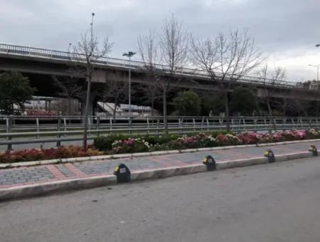 Alsancak Gazi Hastanesi Yakını Üç Cepheli Köşe Masrafsız Dükkan