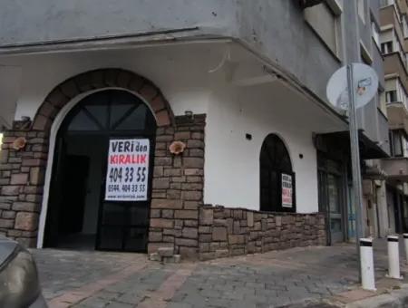 Alsancak Gazi Hastanesi Yakını Üç Cepheli Köşe Masrafsız Dükkan