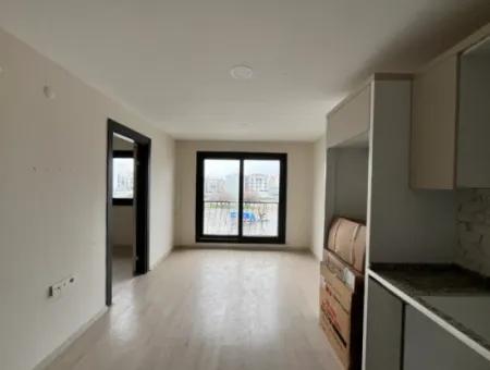 Veri'den Belediye Karşısı 2+1,Teraslı Çift Banyolu,Sıfır Daire!