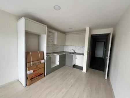 Veri'den Belediye Karşısı 2+1,Teraslı Çift Banyolu,Sıfır Daire!