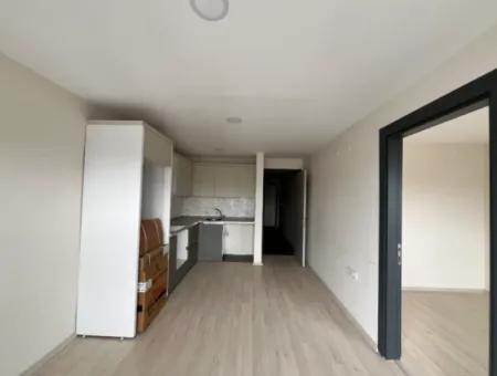 Veri'den Belediye Karşısı 2+1,Teraslı Çift Banyolu,Sıfır Daire!