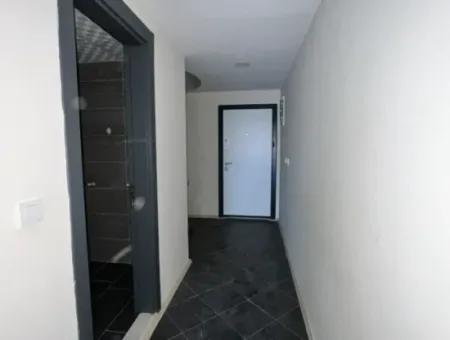 Veri'den Belediye Karşısı 2+1,Teraslı Çift Banyolu,Sıfır Daire!