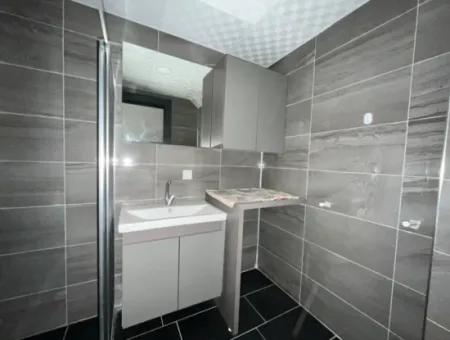 Veri'den Belediye Karşısı 2+1,Teraslı Çift Banyolu,Sıfır Daire!