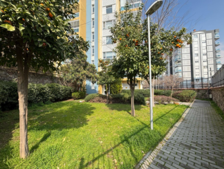 Karşıyaka   Yüksek Vadi Evleri   1+1 65M2 Satılık Daire!