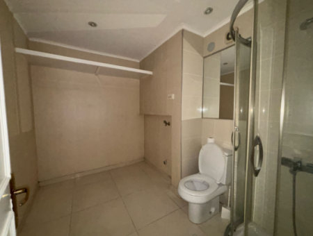 Güzelyalı   Göztepede   4+1 200M2 Deniz Manzaralı Kiralık Daire!
