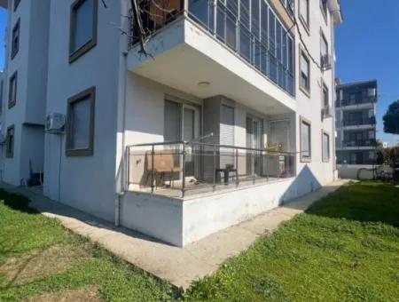 Seferihisar Camikebir Mahallesinde Bahçeli, Ayrık Nizam 3+1 Satılık Daire