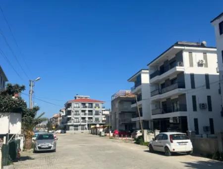 Seferihisar Camikebir Mahallesinde Bahçeli, Ayrık Nizam 3+1 Satılık Daire