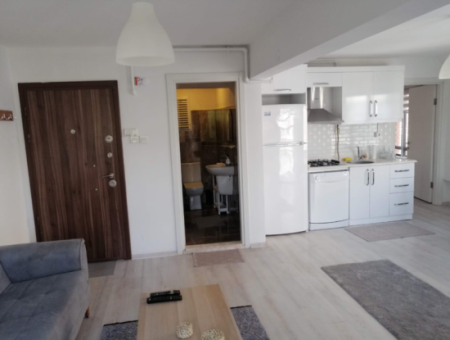 Alsancak Mimarsinan Caddesi Yakını Ege Sağlık Hastanesi Karşısı 1+1 Kiralık Mobilyalı Daire!