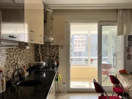 Seferihisar Sığacık’ta, Hisar Evleri Sitesi’nde Eşyalı Kiralık Daire