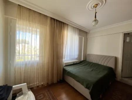 Seferihisar Sığacık’ta, Hisar Evleri Sitesi’nde Eşyalı Kiralık Daire