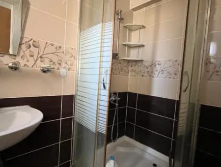 Seferihisar Sığacık’ta, Hisar Evleri Sitesi’nde Eşyalı Kiralık Daire