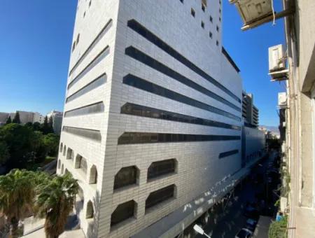 Alsancak Residence Ve Oteller Bölgesinde Satılık Ofis