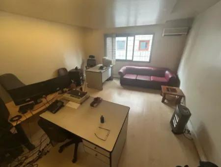 Alsancak Talatpaşa Bulvarı'na Yakın, Kaçırılmaz Ofis Fırsatı!