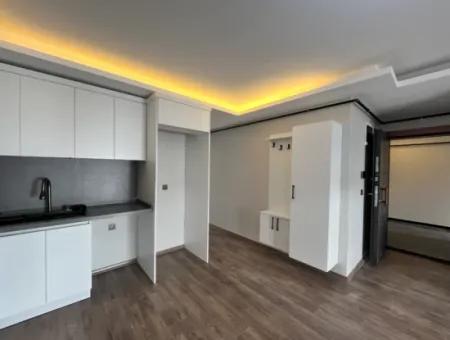 Seferihisar Hıdırlık’ta Üst Düzey İşçilikle İnşa Edilmiş, Teraslı Ve Balkonlu Sıfır Daire
