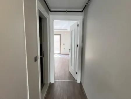 Seferihisar Hıdırlık’ta Üst Düzey İşçilikle İnşa Edilmiş, Teraslı Ve Balkonlu Sıfır Daire