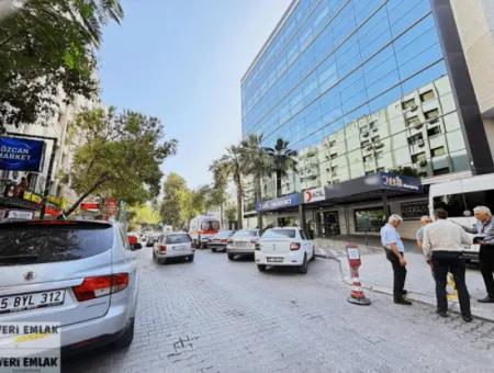 Alsancak Özel Sağlık Karşısı Şık Mobilyalı 1+1 Kiralık Daire