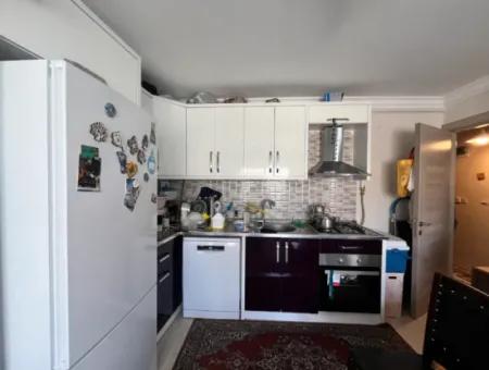 Seferihisar Çolakibrahim Bey Mahallesi’nde Konforlu Ve Modern 2+1 Satılık Daire