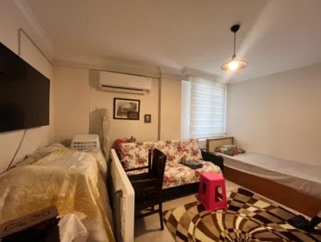 Seferihisar Çolakibrahim Bey Mahallesi’nde Konforlu Ve Modern 2+1 Satılık Daire