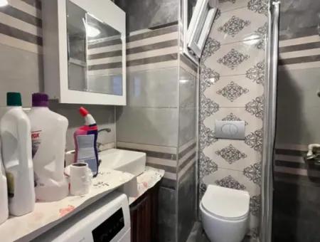 Seferihisar Çolakibrahim Bey Mahallesi’nde Konforlu Ve Modern 2+1 Satılık Daire