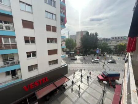 Alsancak Kıbrıs Şehitlerinde  Tabela Değeri Yüksek Ofis
