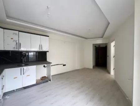 Seferihisar Turabiye Mahallesi’nde Lüks Mimarili 1+1 Sıfır Daire