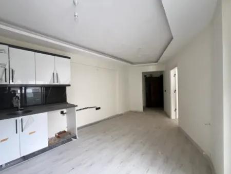 Seferihisar Turabiye Mahallesi’nde Lüks Mimarili 1+1 Sıfır Daire