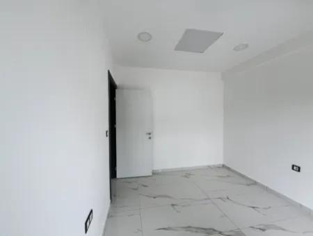 Seferihisar Kent Merkezinde, Adliye Karşısı, Tabela Değeri Yüksek, Sıfır Kiralık Ofis