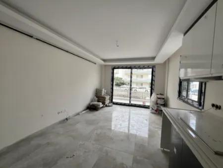 Seferihisar Camiikebir Mahallesi, Gözsüzler Caddesi Üzerinde, Bahçe Kullanımlı, Geniş Teraslı, 2+1 Sıfır Daire