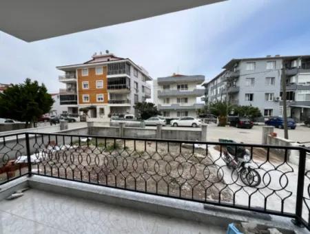 Seferihisar Camiikebir Mahallesi, Gözsüzler Caddesi Üzerinde, Bahçe Kullanımlı, Geniş Teraslı, 2+1 Sıfır Daire