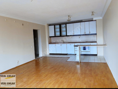 Karşıyaka Mavişehir Albatros Sitesinde 1 Oda 1 Salon ,75M2, Kiralık Daire.
